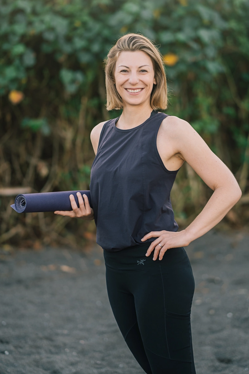 Profilfoto von Claudia Schriever in Yogakleidung